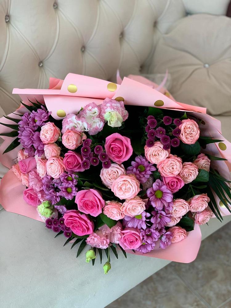 Букет цветов из: Хризантемы, Розы и Лизиантусы в Краснолипье