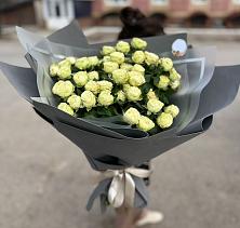 Букет Белые кустовые розы Солинеро в Краснолипье