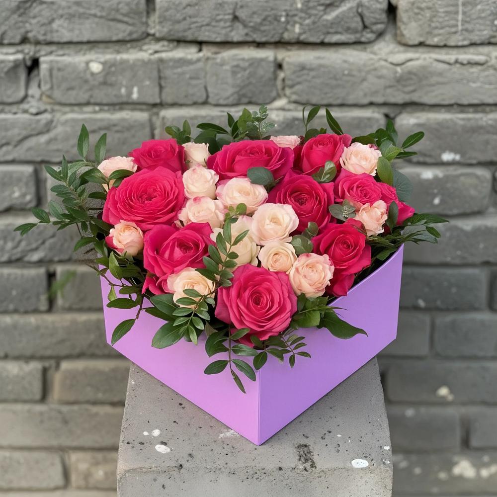 Цветочная композиция из Розы в коробке в Краснолипье