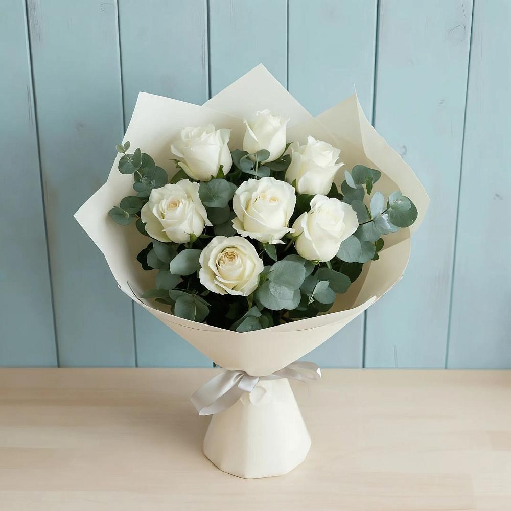 Букет Белые розы в Эвкалипте в Краснолипье