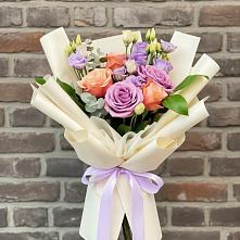 Букет цветов из:  Лизиантусы и Розы #REPLACE_PRED# Краснолипье