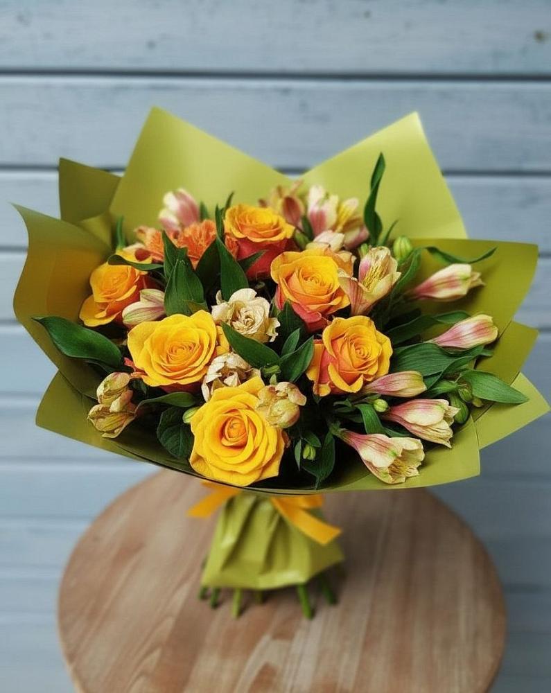 Букет цветов из: Альстромерии и Розы в Краснолипье