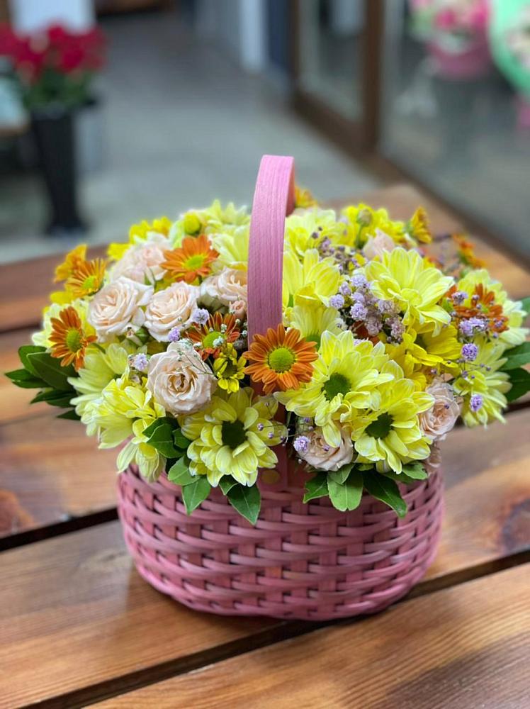 Цветочная композиция из Хризантемы и Розы в корзине в Краснолипье