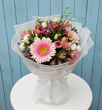 Букет цветов из:  Герберы, Альстромерии и Лизиантусы в Краснолипье