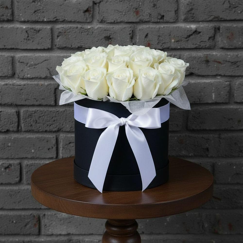 Цветочная композиция из Розы в шляпной коробке в Краснолипье