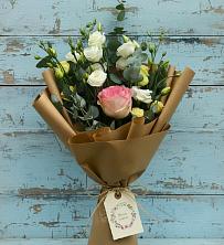 Букет цветов из:  Розы и Лизиантусы в Краснолипье