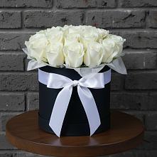 Цветочная композиция из Розы в шляпной коробке #REPLACE_PRED# Краснолипье